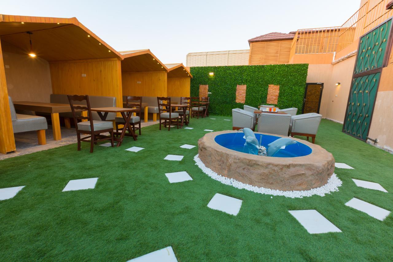 Luxury Hotel Apartments Tabuk Esterno foto