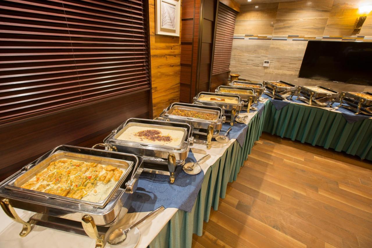 Luxury Hotel Apartments Tabuk Esterno foto