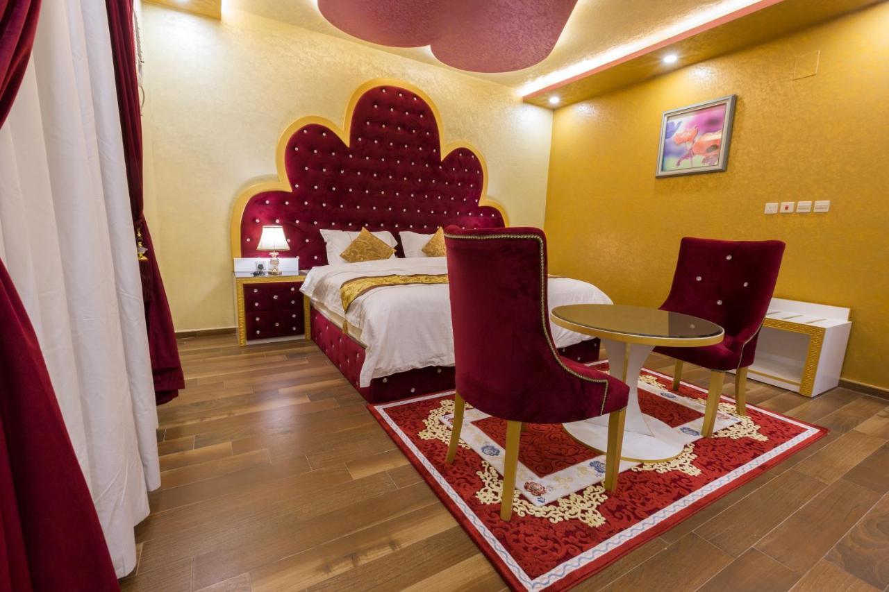 Luxury Hotel Apartments Tabuk Esterno foto