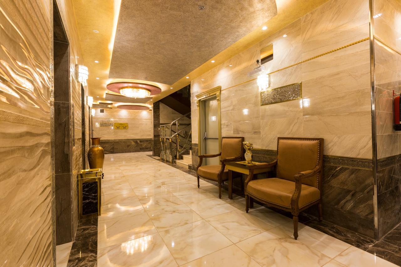 Luxury Hotel Apartments Tabuk Esterno foto
