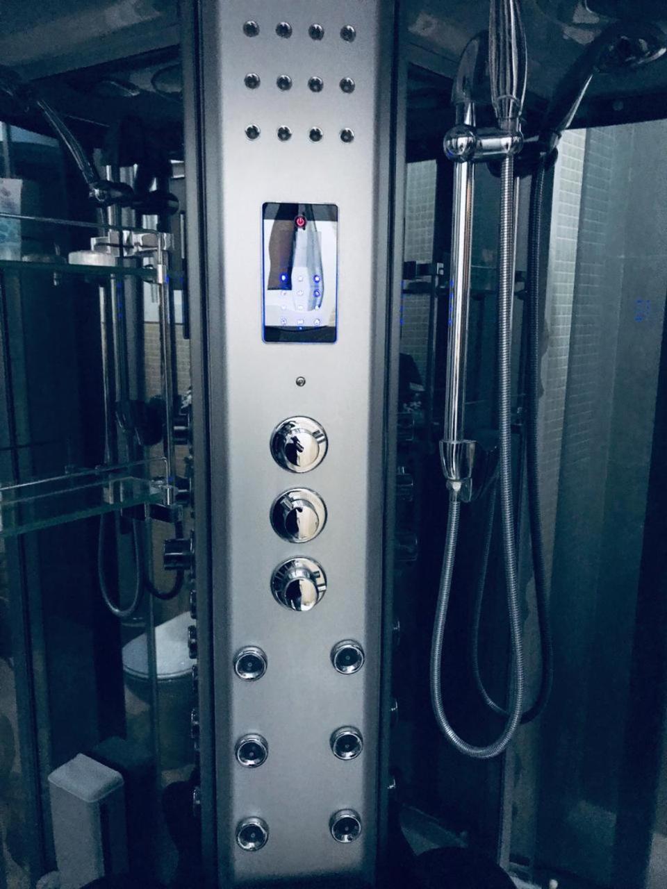 Luxury Hotel Apartments Tabuk Esterno foto